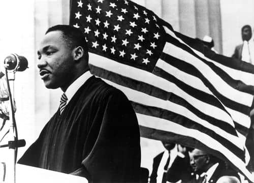 Martin Luther King holder tale den 1. januar 1960 i Washington D.C. Foto.