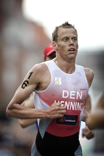 Danskeren Rasmus Henning i aktion under EM i triatlon i København 2007. Foto: Jens Dresling/Polfoto
