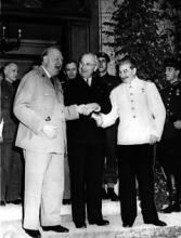 Ved Postdam-konferencen i 1945 mødetes de tre allierede statschefer Winston Churcill, Harry S. Truman og Josef Stalin for at dele det krigshærgede Europa i mellem sig. Dette var optakten til jerntæppet og Den kolde krig.