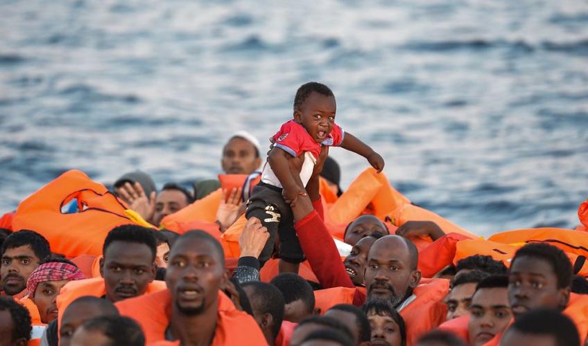 flygtninge i båd
